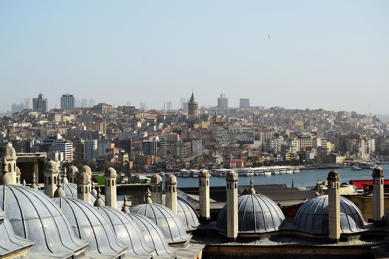 İstanbul Boğazı'nda gemi arızası! Trafik askıya alındı