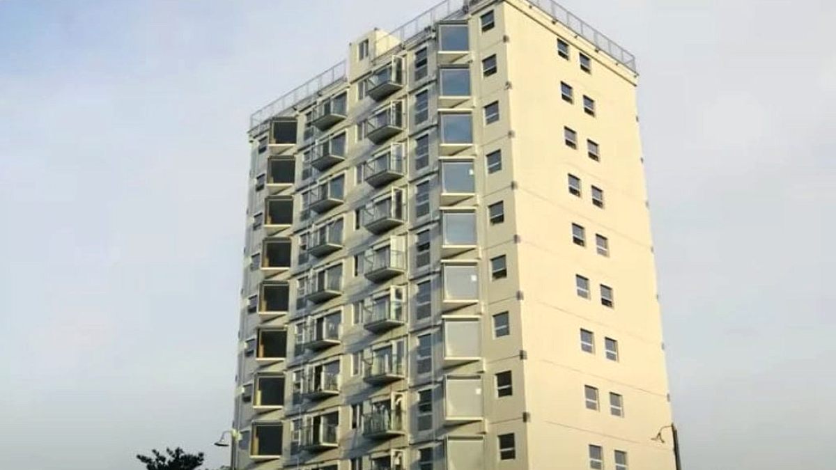 Sadece 28 saatte 10 katlı apartman diktiler