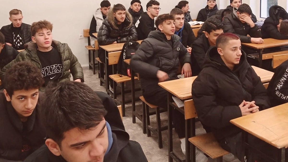 MESEM’lerin başarısız görünmemesi için sınav sorularını dağıtmışlar!