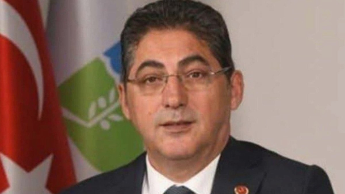 Burhaniye Belediye Başkan Yardımcısı görevinden istifa etti