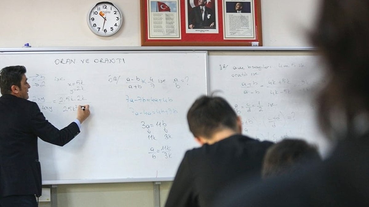 Öğretmenler için kritik takvim açıklandı