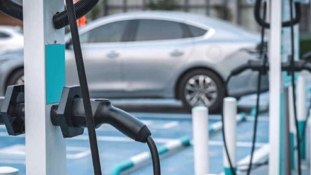 Otomotiv devinden büyük geri çağırma: 100 bin elektrikli araç toplatılıyor