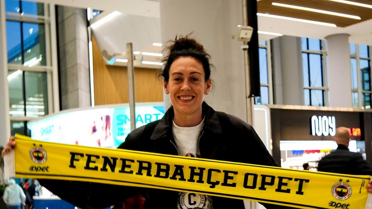 Fenerbahçe Opet'in transferi için anlaştığı Breanna Stewart İstanbul'a geldi