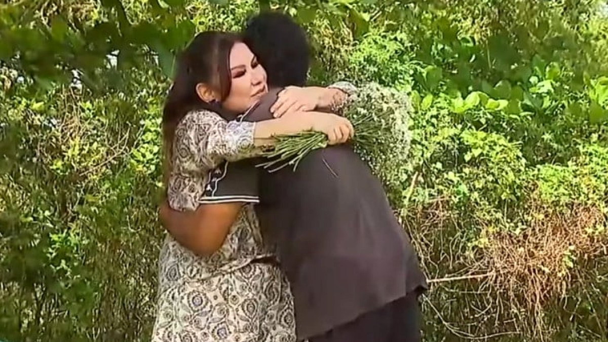 Survivor'da yıllar sonra gelen yüzleşme! Deniz Seki Bayhan’a sarılıp ağladı