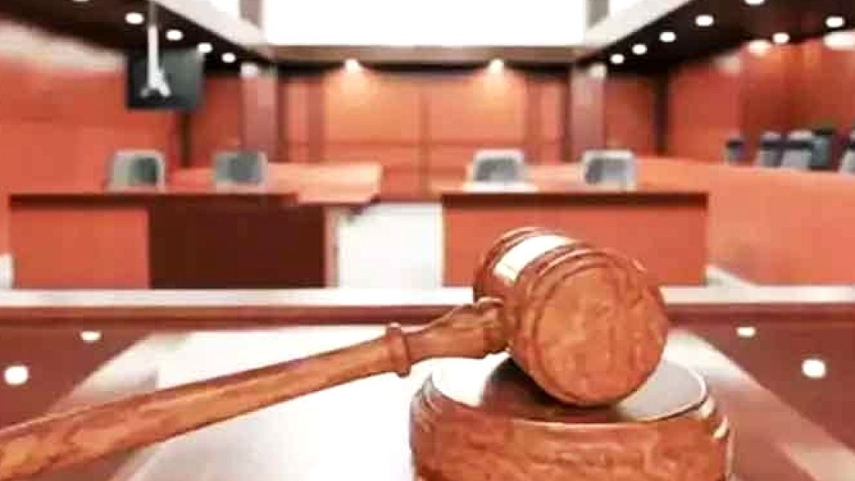 Eşi denemek için gönderilen isimsiz çiçek kusur sayıldı