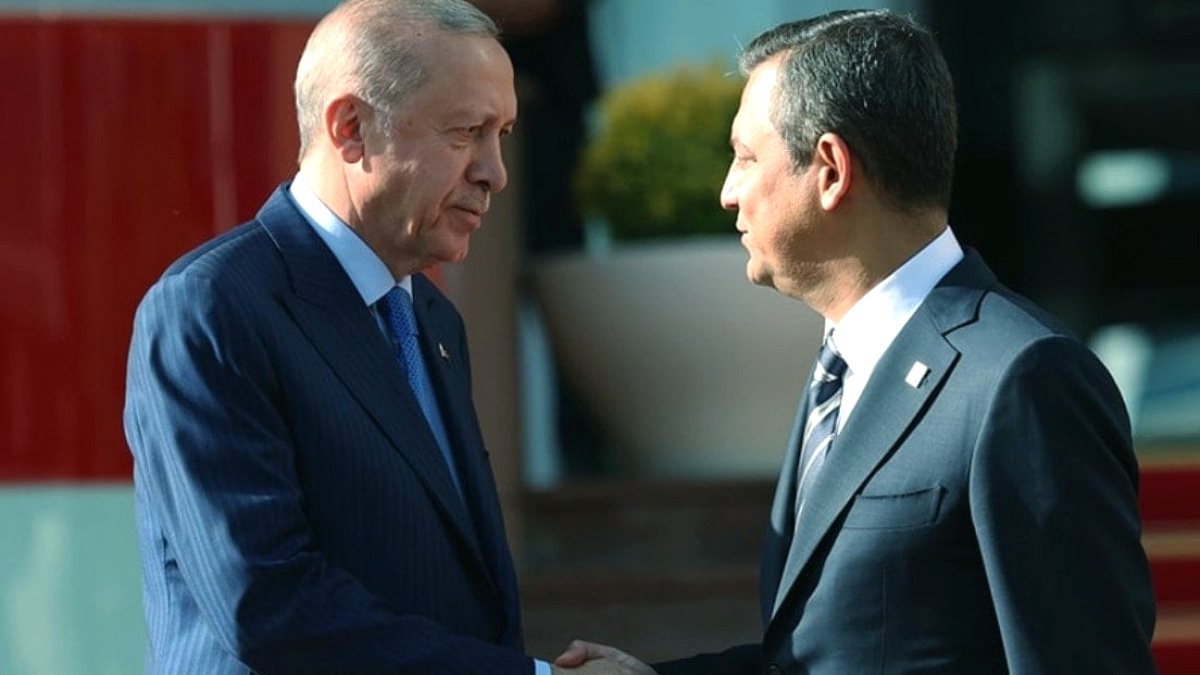 Özgür Özel'den Erdoğan'a sert yanıt...