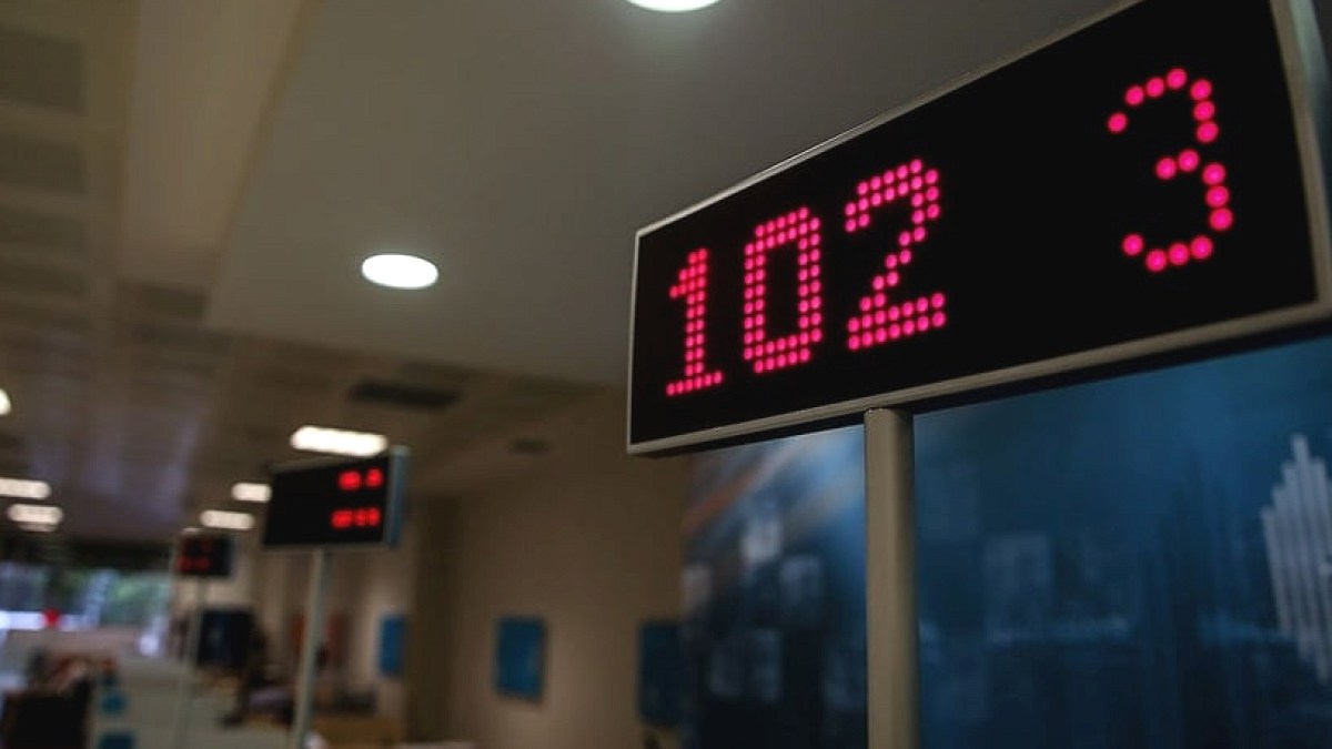 Ünlü bankanın 37 şubesi kapanıyor