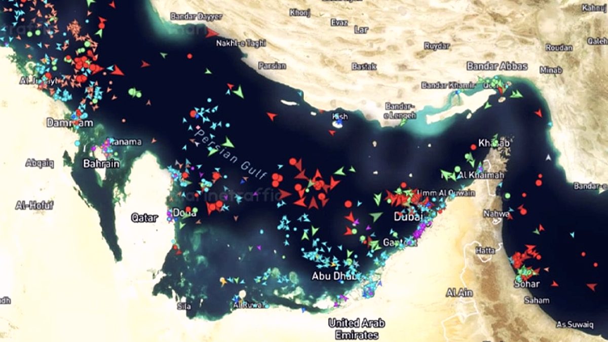 Hürmüz'de 'ateşkes' var ama hareket yok: Yüzlerce tanker neden hala beklemede?