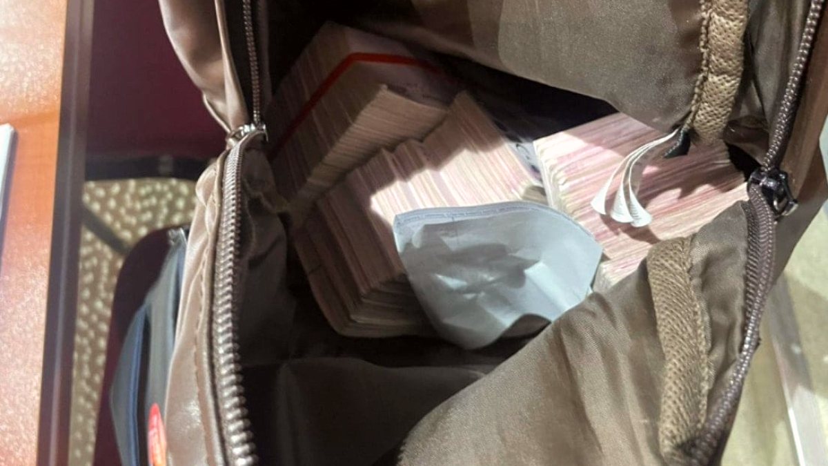Avukat rüşvet savunmasını 4 balya parayla yaptı