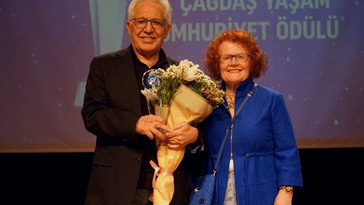 20. Çağdaş Yaşam Cumhuriyet ödülü Zülfü Livaneli'ye verildi