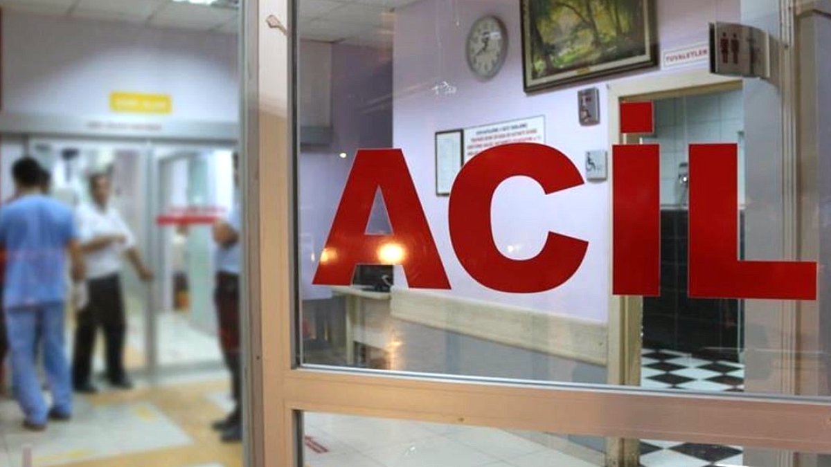 Mardin'de iki otomobilin çarpıştığı kazada 10 kişi yaralandı