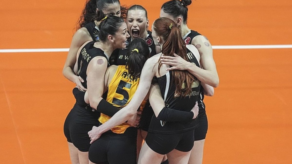 Vakıfbank, Fenerbahçe Medicana'ya karşı seride 2-1 öne geçen taraf oldu!