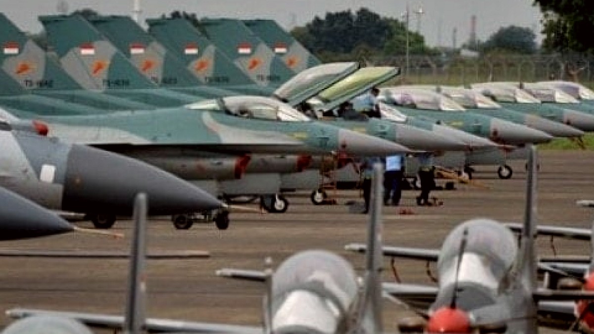 ABD'den kaşla göz arasında 'Tayvan' hazırlığı: Ülkenin hava sahasından geçiş istdi