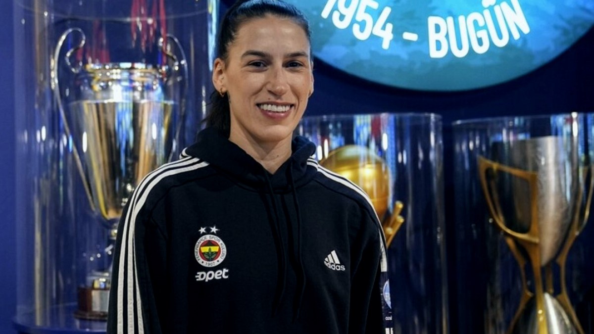 Fenerbahçe Opetli basketbolcu Sevgi Uzun, Avrupa Ligi'nde şampiyonluğa inanıyor!