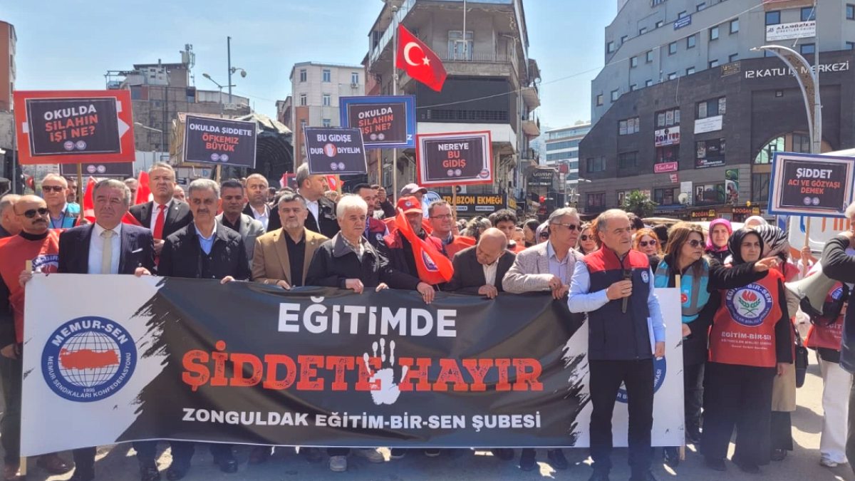 Zonguldak'ta öğretmenler iş bıraktı: Siverek'teki silahlı saldırı protesto edildi