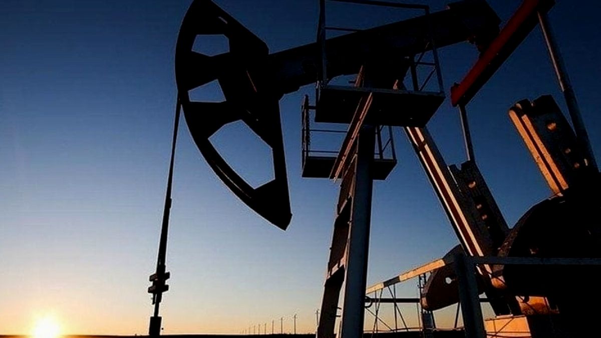 Petrol fiyatları 94 dolar sınırında hareketleniyor