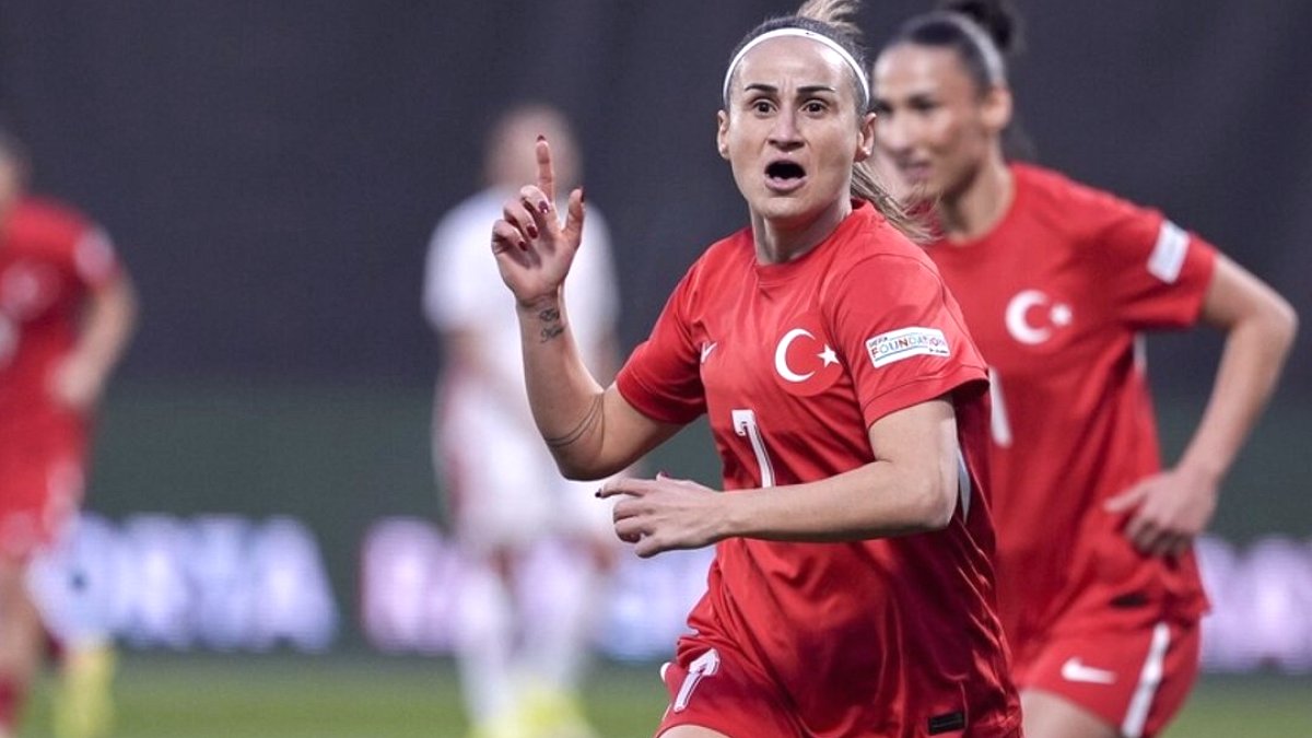 A Milli Kadın Futbol Takımı'nın İsviçre maçı ücretsiz olacak!