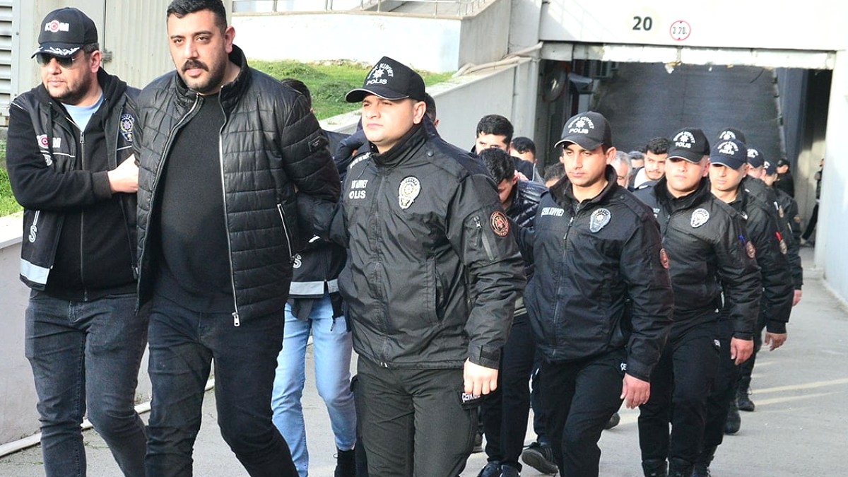 'Bayğaralar'a operasyon: 287 şüpheli adliyede