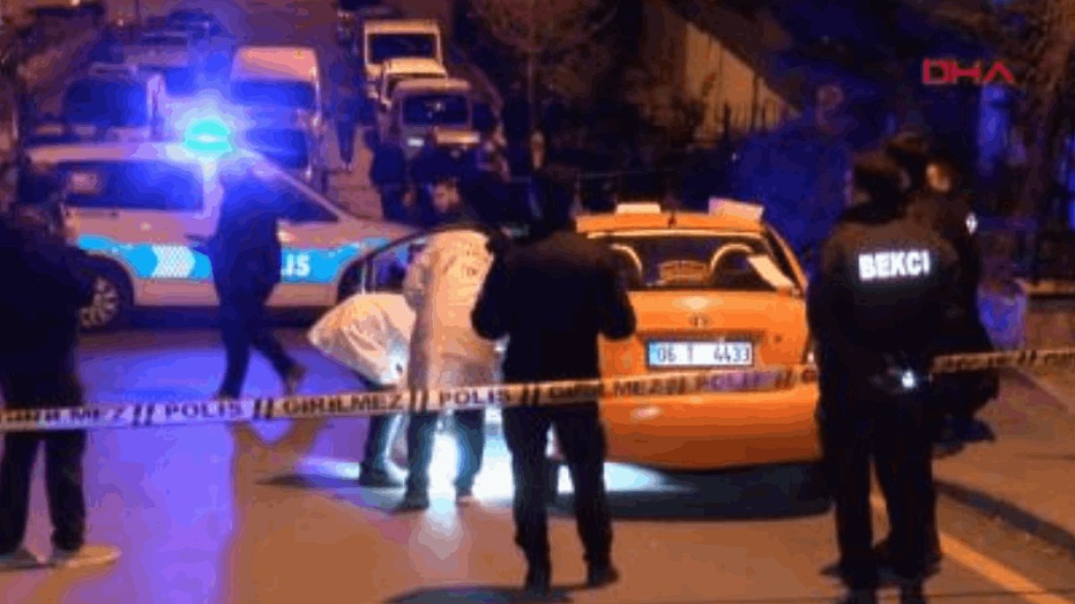 Takside dehşet: Arkadaşını vurdu!