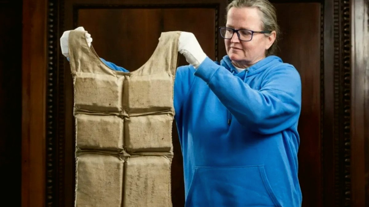 Titanik'ten kalan can yeleği 700 bin dolara satıldı