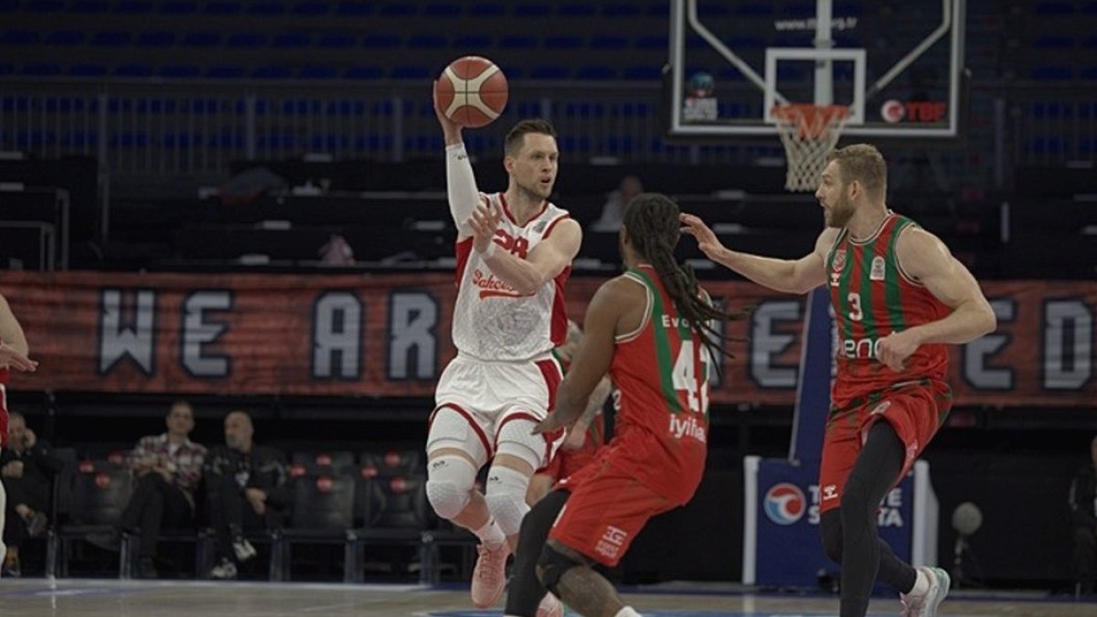Karşıyaka deplasmanda galip!
