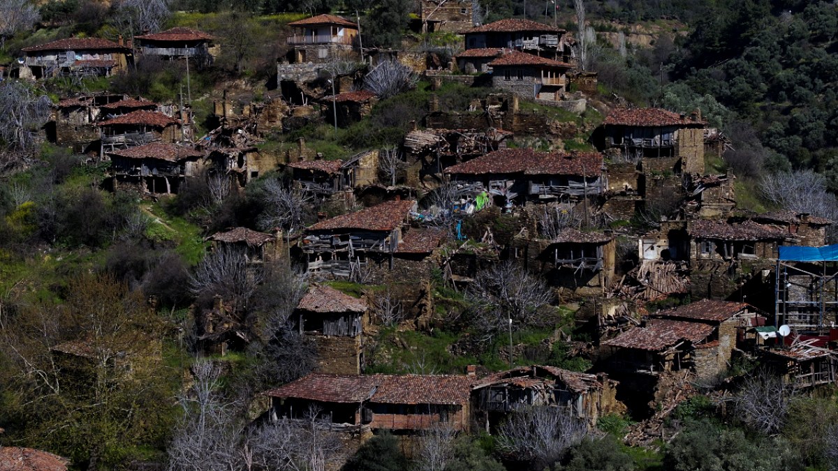 Türkiye'nin hayalet köyü yeniden canlandırılacak: Şu an sadece 3 aile yaşıyor