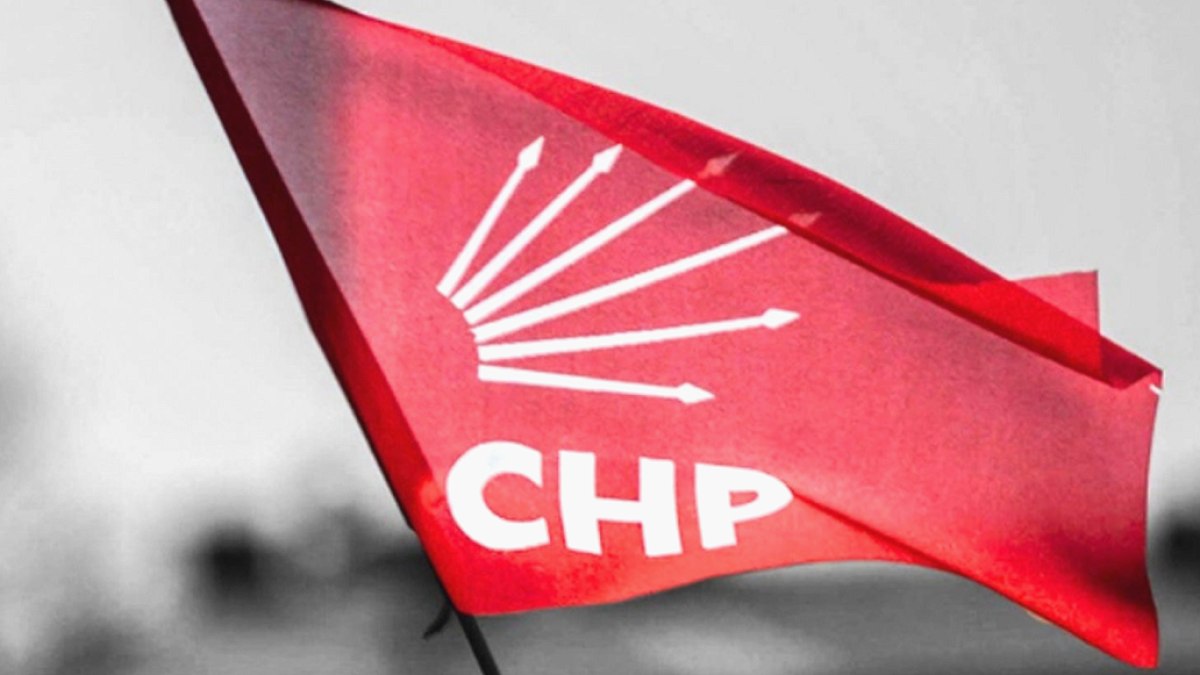 Ataşehir Belediyesi'ne gece yarısı operasyon: CHP'den ilk tepki