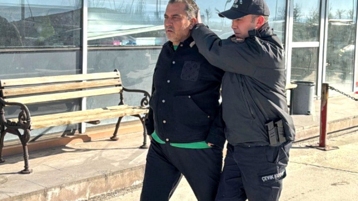 CHP'li başkan adliyeye böyle götürüldü