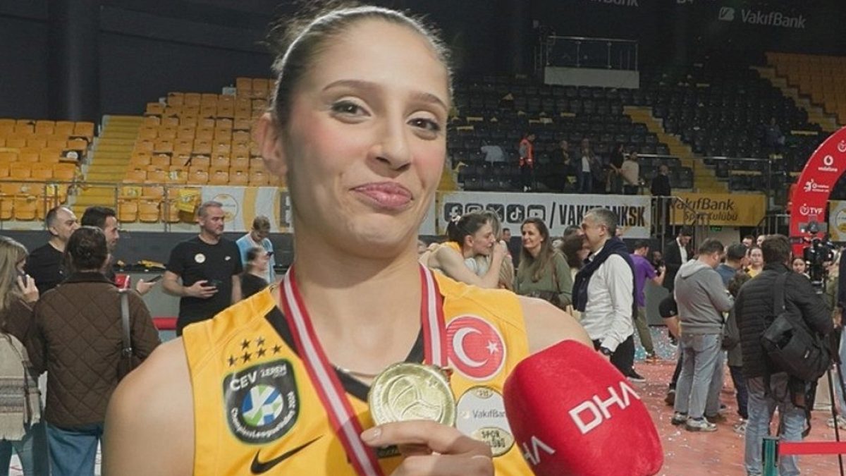 Derya Cebecioğlu: VakıfBank’a bu şekilde veda ettiğim için çok mutlu ve gururluyum