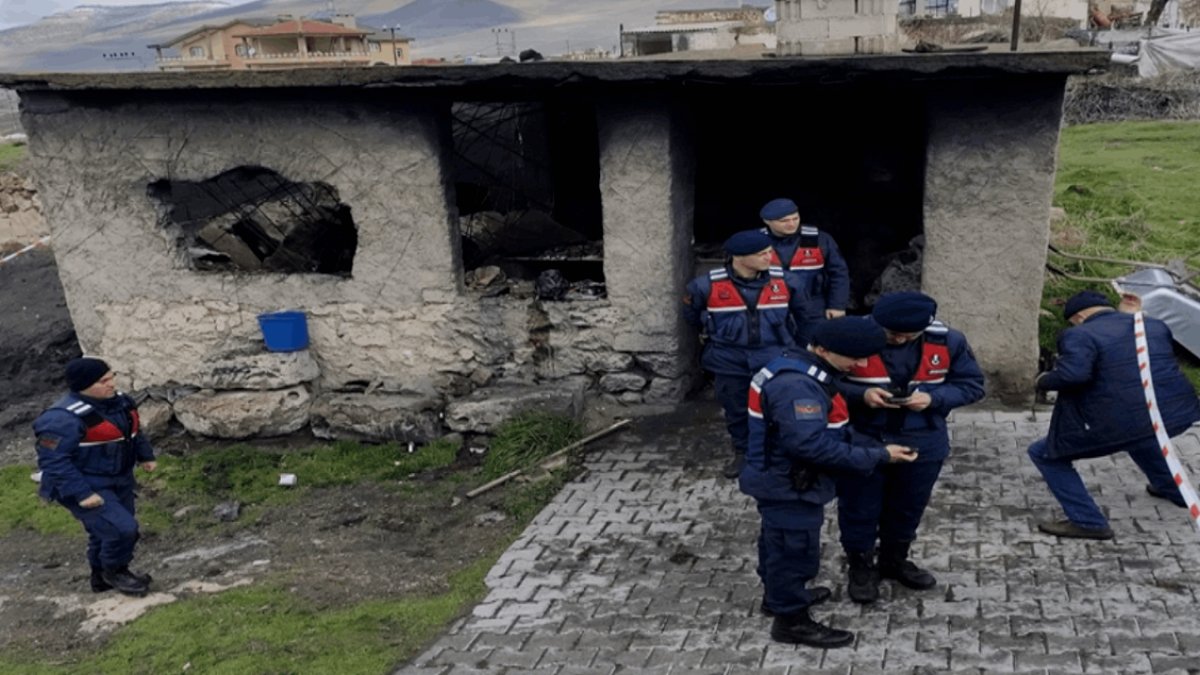 Tavanı çöken fırının enkazı altında kalan kadın öldü