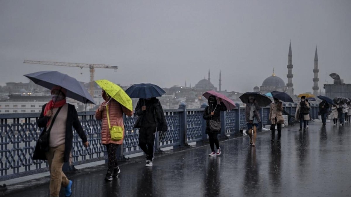 Valilik saat verdi: İstanbul için yağış uyarısı