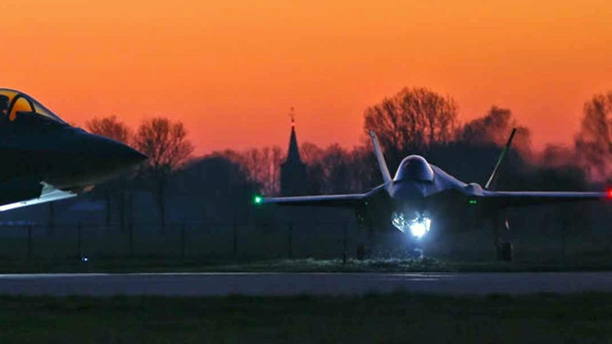 15 dakika dolmadan F-35'ler Rus devini gökyüzünde kıskaca aldı