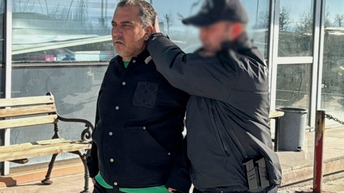 Son dakika.. Eşme Belediye Başkanı görevden uzaklaştırıldı