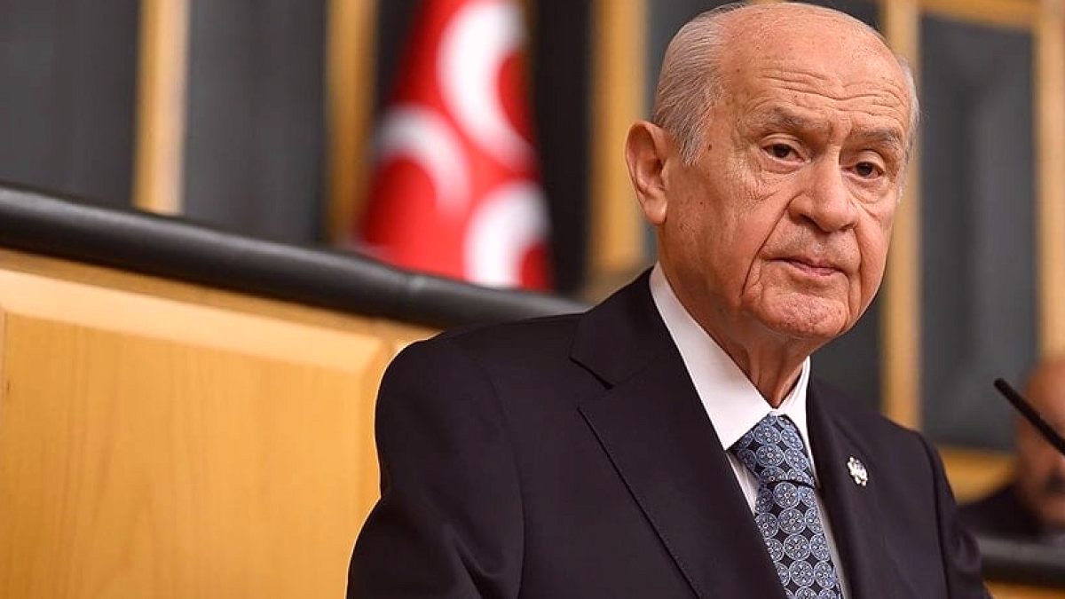 Bahçeli aşiret dizisinin hayranı çıktı: Hiçbir bölümünü kaçırmadan izliyor