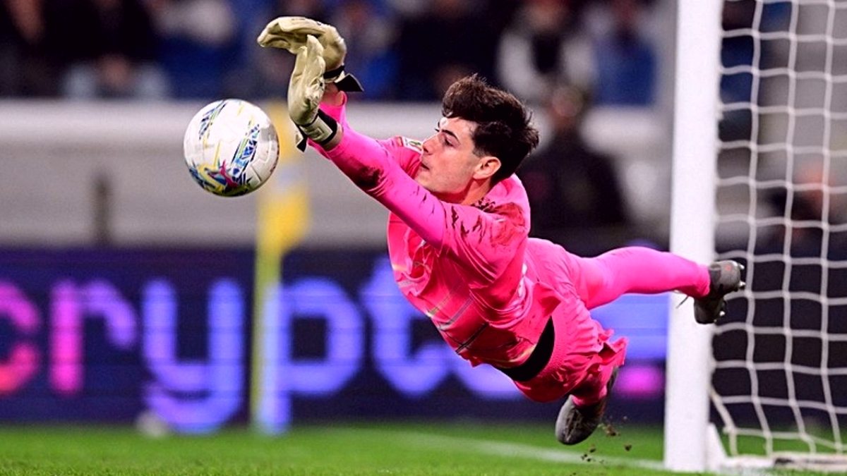 Lazio kalecisi Edoardo Motta kalesinde efsaneleşti! Takımını finale taşıdı