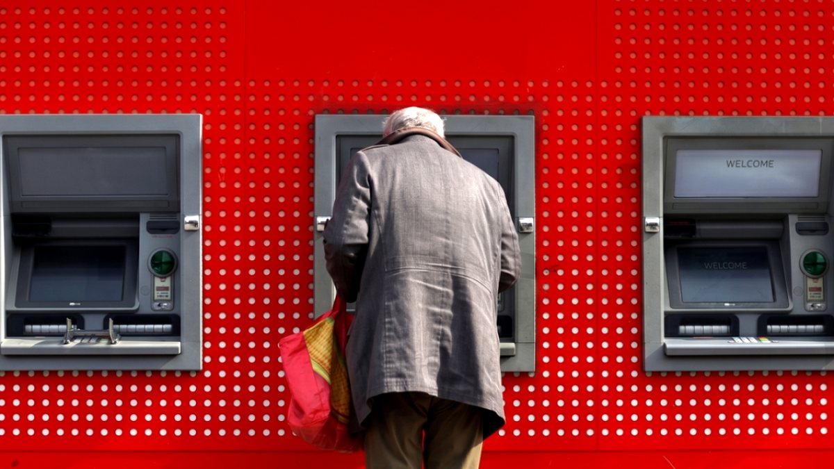 Ünlü banka duyurdu: Mayıs sonuna kadar 40 şube kapanacak