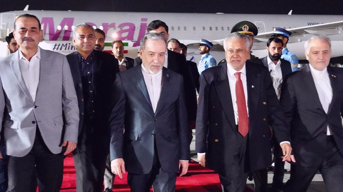 Son dakika.. İran Dışişleri Bakanı Arakçi İslamabad’da