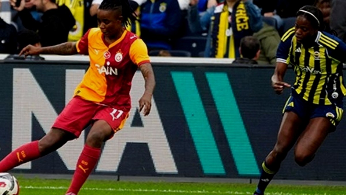 Turkcell Kadın Futbol Süper Ligi'nde Galatasaray-Fenerbahçe derbisi heyecanı