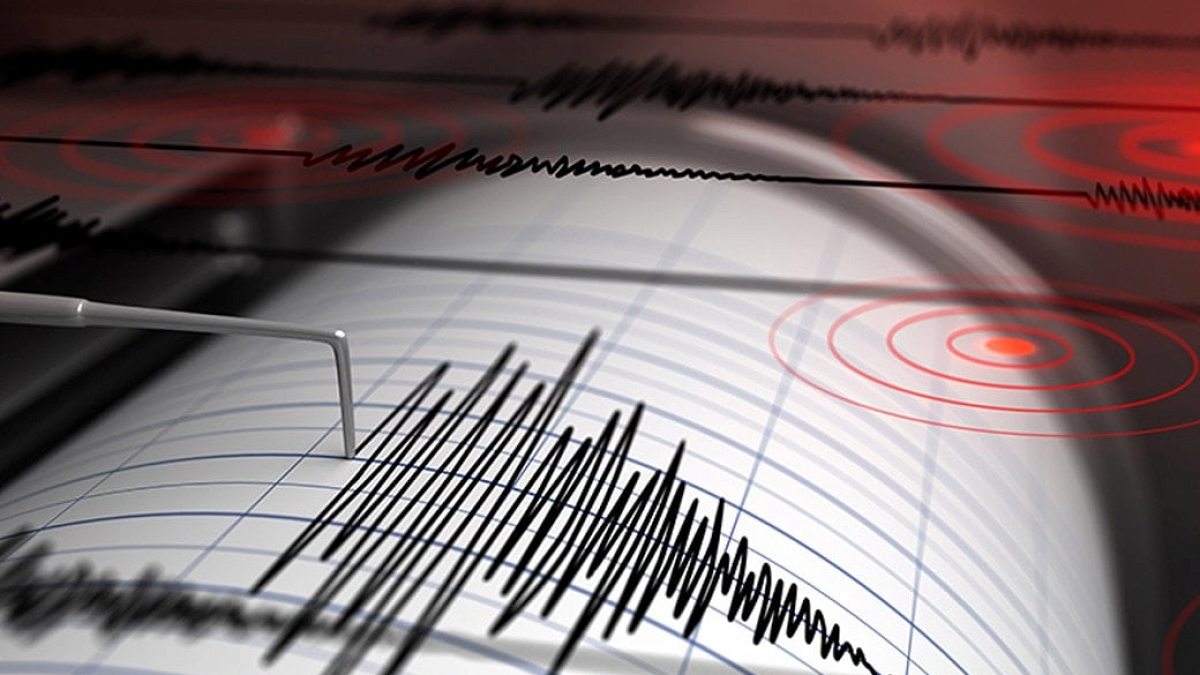 Son dakika... Akdeniz'de 4,9 büyüklüğünde deprem