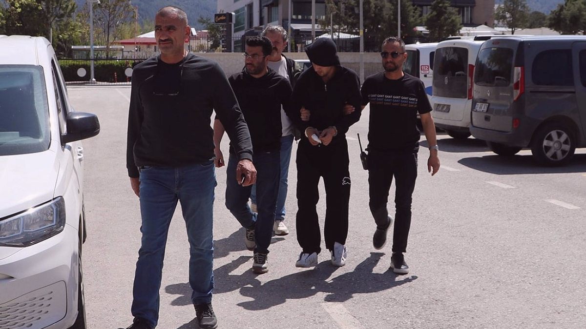 Düğün sonrası eşya kavgası: 1 ölü, 1 yaralı