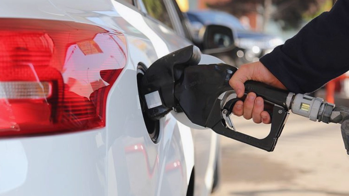 Depoları doldurmayı unutmayın: Motorine bu kez çifte zam