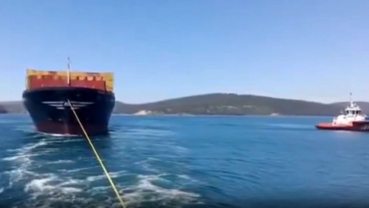 Dev geöi Çanakkale Boğazı’nda arıza yaptı