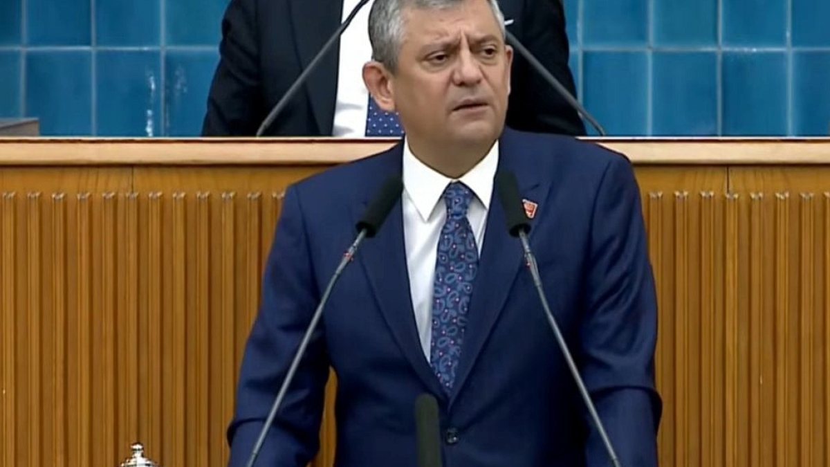 CHP liderinin kürsüden teşekkür ettiği bakan