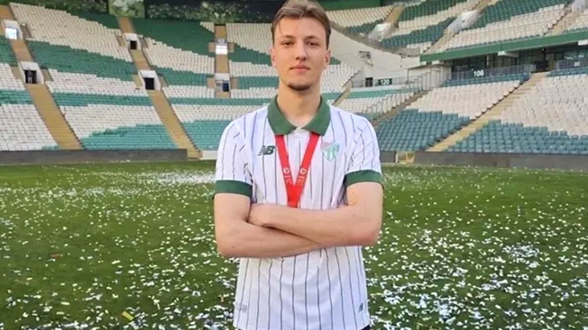 Şampiyon Bursaspor’un genç file bekçisinin en büyük hayali A Milli Takım!
