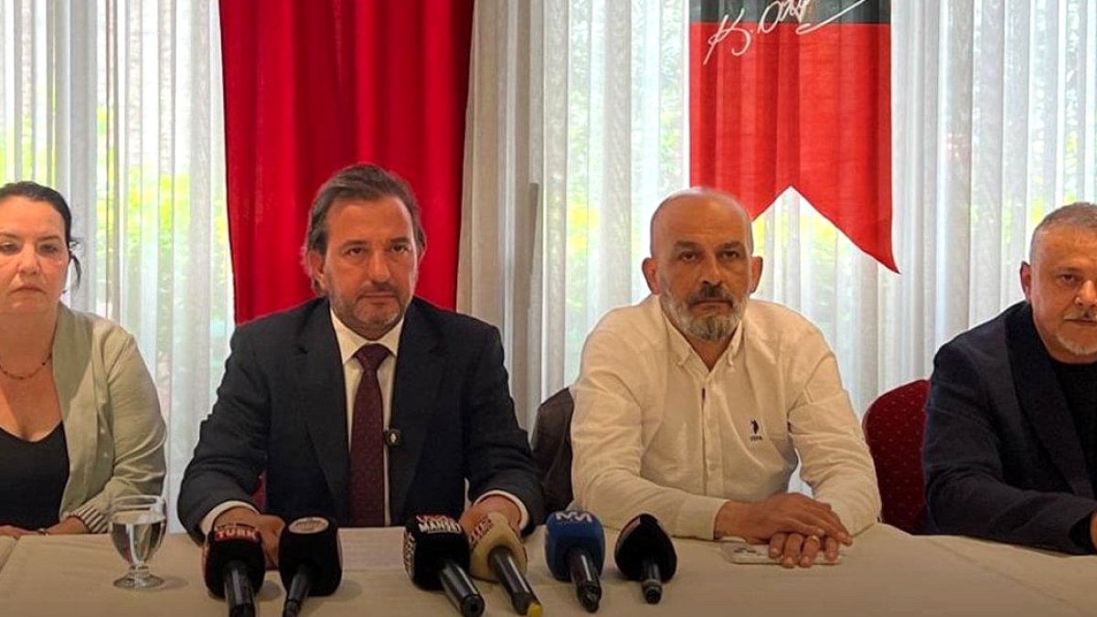 Görevden alınan İYİ Parti Manisa İl Başkanı Koca, parti üyeliğinden istifa etti
