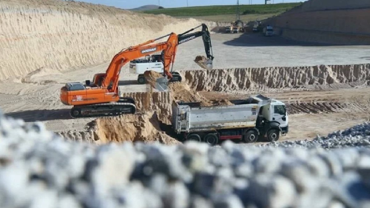 Dünyanın en büyük rezervi bulundu: 104 milyon tonluk dev keşif