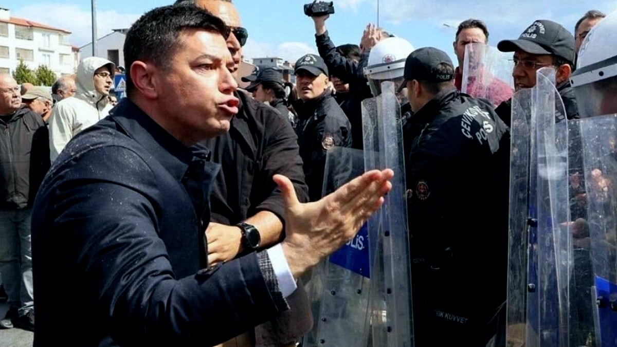 CHP'li belediye başkanına hapis cezası
