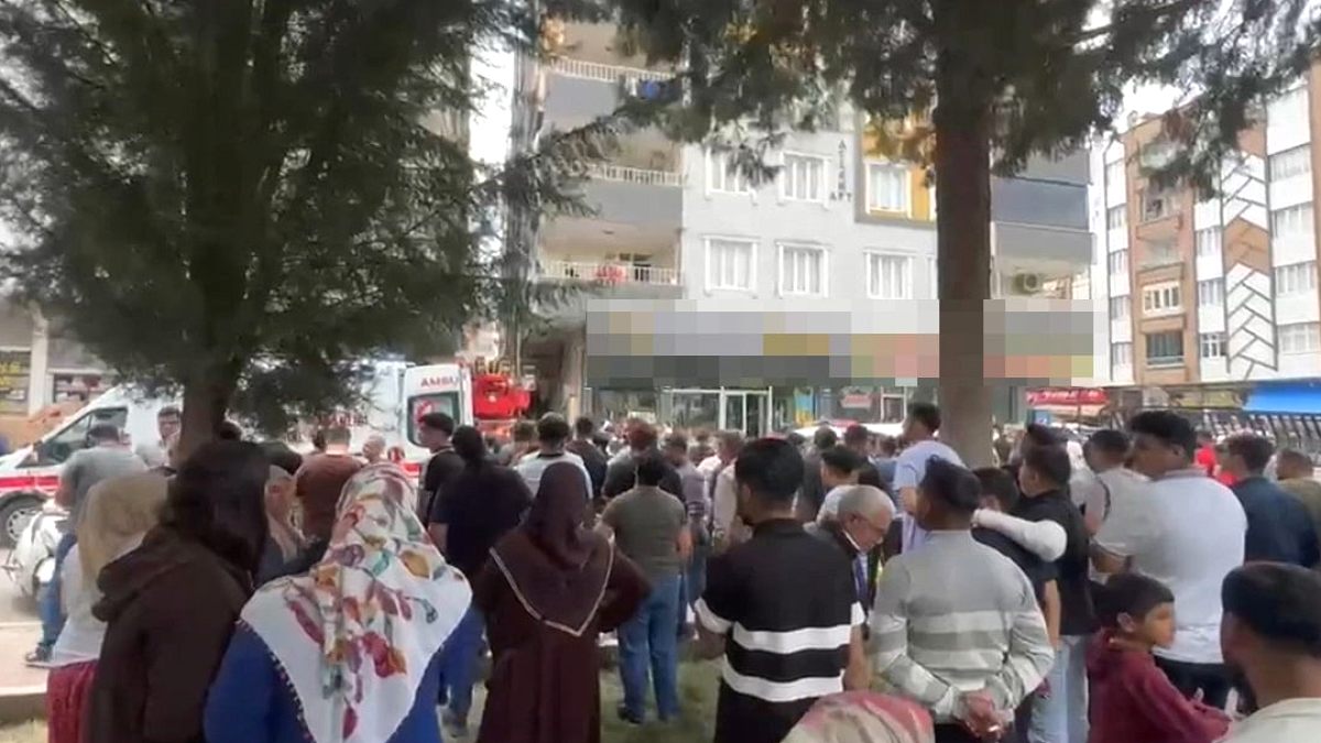 İnşaatta asansör dehşeti! 2 işçi ölümden döndü