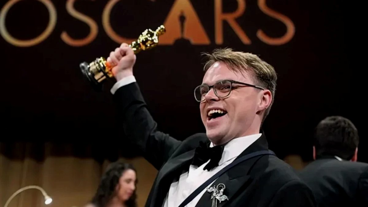 Havalimanında akılalmaz olay: Oscar heykelciğini 'silah' sanıp el koydular, sonra kaybettiler!