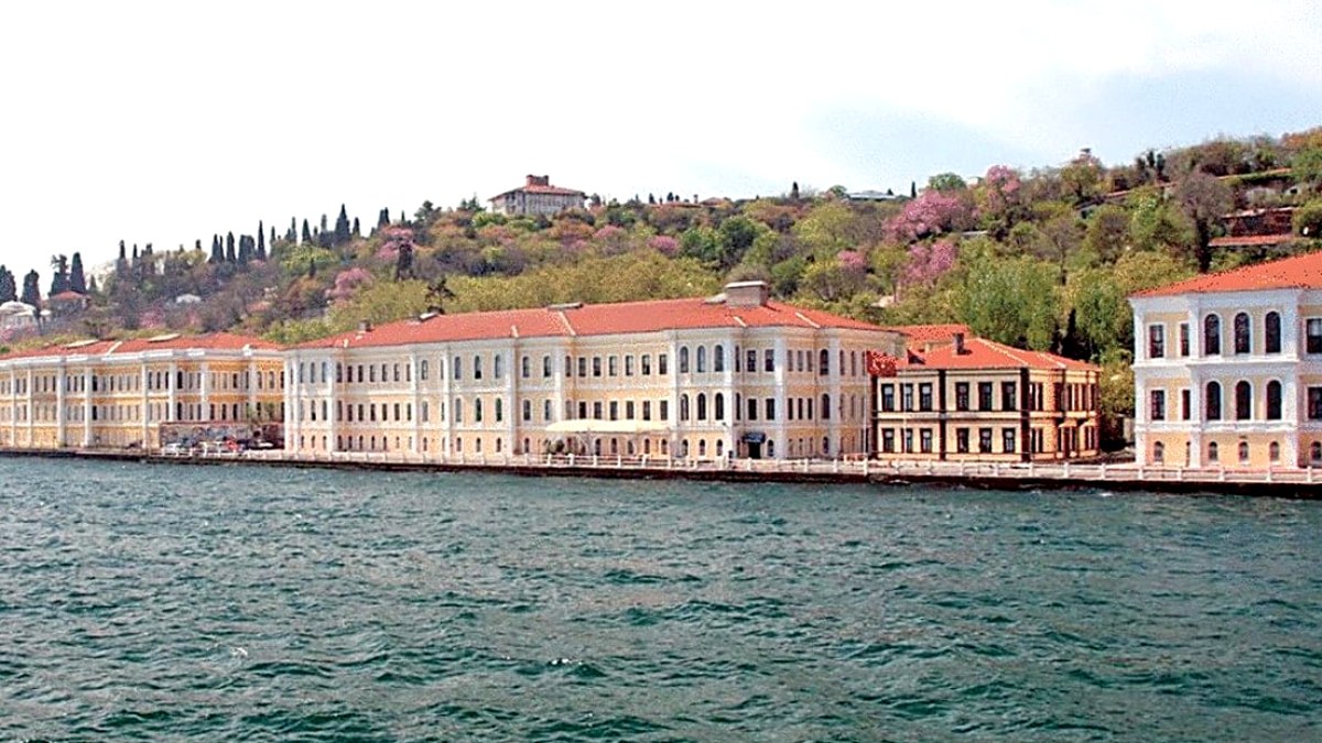 Ülkenin en zeki çocukları yurtsuz yuvasız kalmış